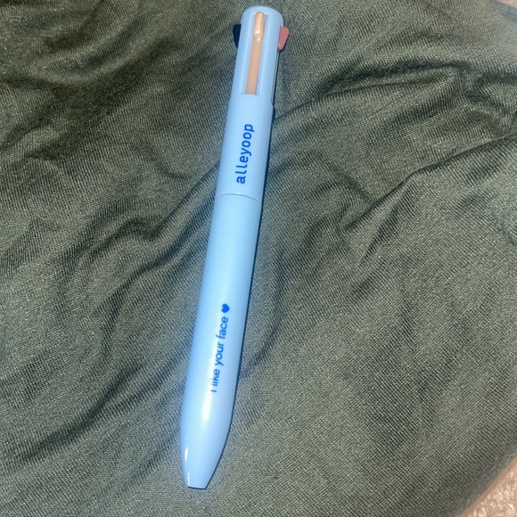 Pen Pal 4-in-1 Makeup Pencil - Picture 4 of 4